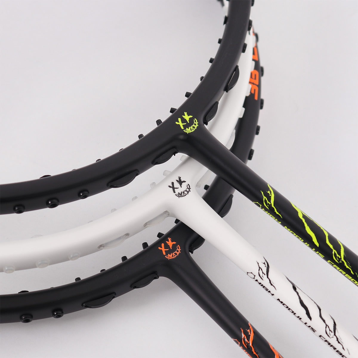 MAXX MAXXAHOLIC II Badminton Racket

High Tension Up To 38LBS